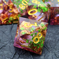Set Dadu Resin Polihedral Buatan Tangan Kreatif 7 Buah dengan Tepi Tajam dan Desain Bunga Hijau untuk Hadiah D&D TTRPG-Liquid 13