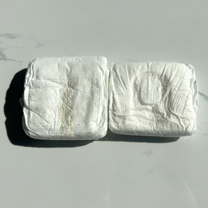 Couche jetable pour chien de haute qualité, absorbante et respirante, écologique, pour animaux de compagnie - Product Image 3