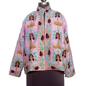 Veste bomber en velours indien brodée de fleurs vintage faite à la main pour femmes, doublure en coton 100%, réversible à l'avant, pour l'hiver - Product Image 1