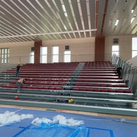 Système de sièges télescopiques rétractables pour intérieur, tribunes mobiles, gradins de stade pour salles et gymnases