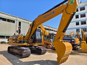 Excavatrice sur chenilles hydraulique CAT 320D 20 tonnes avec godet de 1m³ de capacité, excellente performance, occasion, modèle moyen, en promotion - Product Image 4