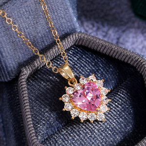 Collier pendentif cœur rose mignon pour femme, collier minimaliste avec pierre scintillante, bijoux tendance, à porter au quotidien, cadeau - Product Image 2