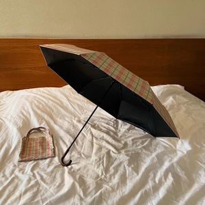 Vente en gros <span class=keywords><strong>Parapluie</strong></span> de pluie coupe-vent Protection UV <span class=keywords><strong>Parapluie</strong></span> pliable imprimé motif rose rouge pour femmes - Product Image 5