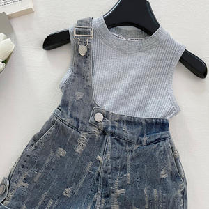 ชุด2025เด็กผู้หญิงวัยหัดเดินใหม่ชุดเสื้อกล้ามสีเทา + ไหล่ข้างหนึ่งกางเกงขาสั้นโดยรวม2ชิ้น - Product Image 4