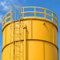 Silo en acier boulonné robuste 2000T, réservoir de stockage de ciment et de cendres de 12500 mm de diamètre avec 8 pieds de support pour travaux de construction