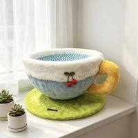 Lit pour chat et griffoir combinés - Griffoir durable recouvert de sisal respirant et anti-déchirures pour une utilisation toute l'année