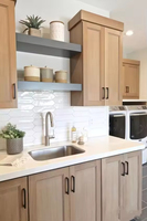 Personnalisation complète de la maison, armoires de cuisine en contreplaqué |   Design de meubles modernes pour petits appartements avec îlot central