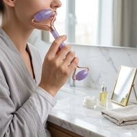 Rouleau de massage facial en résine de jade violet rose doux, double tête, anti-âge, anti-rides, soin de la peau, amincissant, lifting, rouleau de massage pour le visage