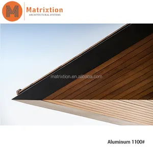 木製の外部屋外ソフィット天井パネルのように見えるアルミニウムソフィット筋膜