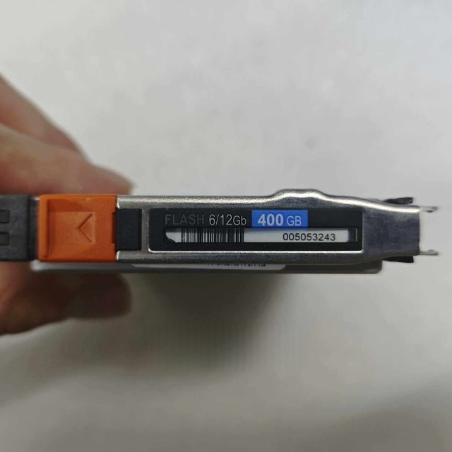 D4FC-D2SFX-400 005053242 005053243 400G SAS 12GB SSD