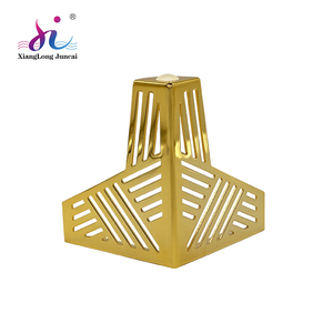 Quincaillerie en métal accessoires de meubles pieds de canapé <span class=keywords><strong>pied</strong></span> de support de meuble 13 motif décoratif creux <span class=keywords><strong>pied</strong></span> doré - Product Image 2