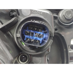 Aplicable a <span class=keywords><strong>Hyundai</strong></span> Modern Auto Parts <span class=keywords><strong>Tucson</strong></span> Conjunto de faros LED matriz Proyector Faro original Real de <span class=keywords><strong>segunda</strong></span> <span class=keywords><strong>mano</strong></span> - Product Image 4