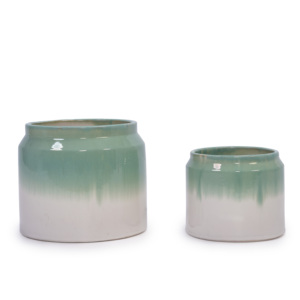 Juego de 2 macetas de cerámica hechas a mano de 8.5 y 6 pulgadas de diámetro con esmalte degradado verde y blanco para uso en interiores y exteriores. - Product Image 3