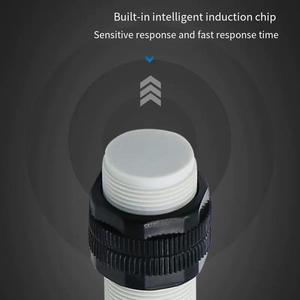 Capteur de proximité capacitif M18M30 CR18-8D pour l'alimentation animale et l'élevage, NPN normalement ouvert - Product Image 1