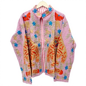 Chaqueta Varsity Rosa con Bordado Floral en el Cuello Mandarín, Manga Larga, Bordado a Mano, Algodón Transpirable Ecológico, para Mujer, Primavera - Product Image 1