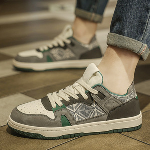 Men's Retro Color-<b>block</b> Low-top Sneakers 2026 Spring New Fashion Casual Shoes - Product Image 3