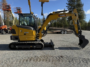 Excavadora de Orugas Oficial de 4 Toneladas XE45U |   Excavadora Hidráulica Diésel con Capacidad de Cucharón de 0.11m³ en Existencia - Product Image 2