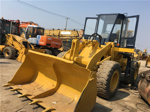 Oferta Especial: Cargadora Frontal Komatsu WA300 Usada, Motor CAT, Carga Nominal de 15 Toneladas, Potencia de 92KW, Alta Eficiencia, Bajo Consumo de Combustible, 2500 Horas - Product Image 3