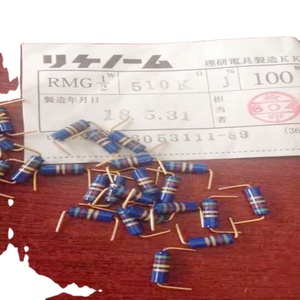 Nouvelle Résistance Audio à Film de Carbone RIKEN 0.5W 300R 820R 4.7K 10K 510K à Pieds Dorés, Ultra Faible Bruit, Qualité Audio Hi-Fi, Marque Originale Japonaise - Product Image 1
