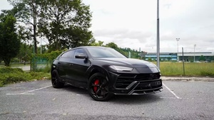 ชุดแต่งคาร์บอนไฟเบอร์สำหรับ Lamborghini Urus รุ่น UB สไตล์คาร์บอนไฟเบอร์  ลิ้นกันชนหน้า ดิฟฟิวเซอร์ สปอยเลอร์  ลิ้นกันชนหน้า Urus ดิฟฟิวเซอร์ - Product Image 3