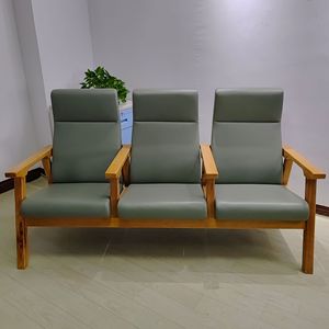 Sillas de sala de espera del Hospital Ke Ming KM-DHS06 con reposabrazos de madera y cojines de esponja gruesa para uso en hoteles y hospitales - Product Image 1