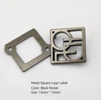 Étiquettes métalliques personnalisées de différentes formes avec logo de marque en relief pour vêtements/textiles, étiquettes de marque à coudre