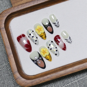 Uñas Postizas Acrílicas 3D con Diseño de Tigre Salvaje, Románticas y Misteriosas, Hechas a Mano, de Alta Calidad, al por Mayor - Product Image 1