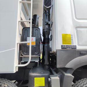 Camion benne basculante Howo 6x4 8x4 30t 40t d'occasion pour l'Afrique - Product Image 3