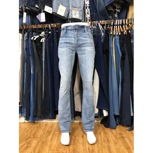 Restos de marca final etiquetas de prendas de vestir/prendas de vestir de los hombres de Denim Casual de algodón con bolsillo Jeans Stocklot