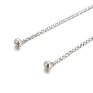 Yiwu Aceon Cadena de serpiente redonda de acero inoxidable <span class=keywords><strong>Cierre</strong></span> de cuentas ajustable Disco deslizante de dos agujeros Collar de moneda nuevo personalizado - Product Image 3
