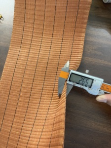 Sangle en polyester industrielle 150 mm marron, rapport de sécurité 5:1 pour la fixation et le levage de charges lourdes - Product Image 2