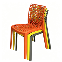 Chaise de salle à manger empilable moderne en plastique, en stock, avec dossier et assise creux pour salon intérieur et extérieur