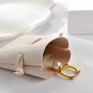 Sacs cadeaux en velours délicats avec cordon de serrage, logo personnalisé, pour la présentation et le rangement de bijoux, pochettes légères - Product Image 1