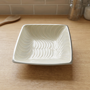 Plato de Aluminio con Interior Esmaltado - Product Image 1