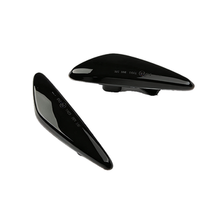 Luz LED Dinámica de Señal de Giro Lateral para <span class=keywords><strong>Fiat</strong></span> <span class=keywords><strong>124</strong></span> Spider/<span class=keywords><strong>Mazda</strong></span> 5/<span class=keywords><strong>Fiat</strong></span> <span class=keywords><strong>124</strong></span> Spider Abarth - Intermitente Secuencial con Lente Ahumada - Product Image 1