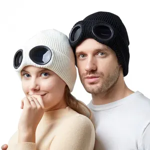 Topi rajut musim dingin kualitas tinggi uniseks plus beludru bergaris ski bersepeda manset hangat topi beanie rajutan dengan kacamata