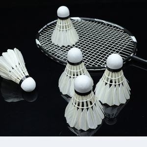 Ventes <span class=keywords><strong>en</strong></span> gros <span class=keywords><strong>en</strong></span> <span class=keywords><strong>ligne</strong></span> de volants de <span class=keywords><strong>badminton</strong></span> <span class=keywords><strong>en</strong></span> plumes d'oie, volants d'entraînement durables pour le <span class=keywords><strong>badminton</strong></span> <span class=keywords><strong>en</strong></span> salle - Product Image 4
