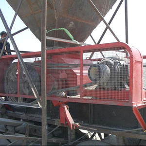 Máquina trituradora pequeña para minería, equipo para triturar piedra, grava, mineral de oro, trituradora de rodillos doble para hacer arena, precio - Product Image 1