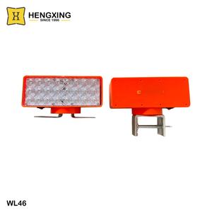 Charge à grande vitesse rouge bleu Barricade <span class=keywords><strong>bloc</strong></span> <span class=keywords><strong>de</strong></span> route d'urgence lampe <span class=keywords><strong>de</strong></span> sécurité <span class=keywords><strong>LED</strong></span> avertissement lumière clignotante solaire - Product Image 2