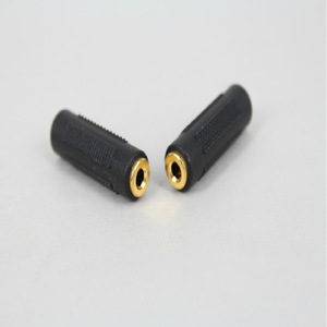 Adaptador de audio hembra a hembra de 3.5 mm, conector estéreo chapado en oro para teléfono móvil - Product Image 1