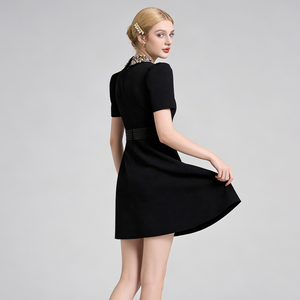 맞춤형 피터팬 칼라 하이웨이스트 미디 길이 A라인 블랙 드레스, 여성용 여름 허리 조절 가능한 라인스톤 비딩 디자인 - Product Image 3