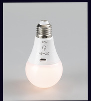 Ampoule LED RGB E27 à télécommande, rechargeable par USB, double usage, lumière ambiante à changement de couleur pour usage hôtelier, intensité variable, CRI élevé 80-90
