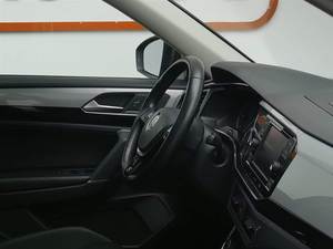 VW Tayron 280TSI 2WD SUV Luxuoso Automático com Câmbio Turbo, Pneus R20, Câmera Traseira, Carros Usados, Direção à Esquerda - Product Image 4