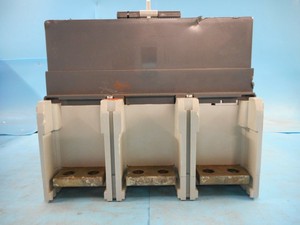 1SDA063991R1 1SDA063991R1 T7D1600 Disjoncteur à boîtier moulé 4 pôles 1100V 500kW - Product Image 5