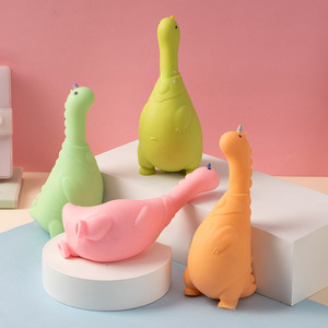 Simpatico Giocattolo Squishy a Forma di Drago, Antistress Morbido e Appiccicoso a Lenta Risposta per Scrivania e Decompressione per Adulti - Product Image 5