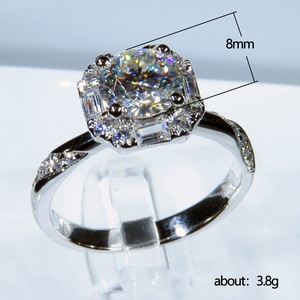 Anello dal Design Quadrato Stile Classico per Donne - Product Image 5