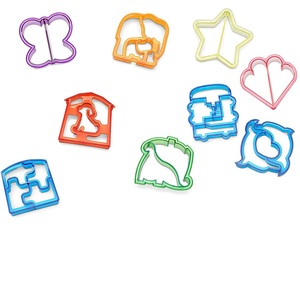 Fiambrera Accesorios para niños Lindos cortadores de sándwich de plástico con hojas Utensilios para cortar verduras y frutas - Product Image 1