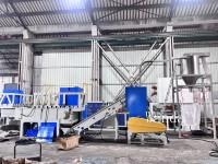 Broyeur à un seul arbre pour tuyaux en plastique / Machine de broyage de morceaux de plastique / Broyeur à un seul arbre pour ABS/PP/PE