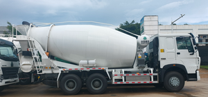รถผสมคอนกรีตซิโนทรัค ฮาวเวอร์ ดีเซล ใหม่ 10 ล้อ 8 คิวบิก 6x4 จัดส่งรวดเร็ว - Product Image 2