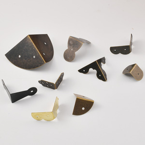 Jingmao Hardware Antique Metal <b>Corner</b> <b>Protectors</b> For Wooden Boxes Right Angle Edge Guards Model 051 - Product Image 3